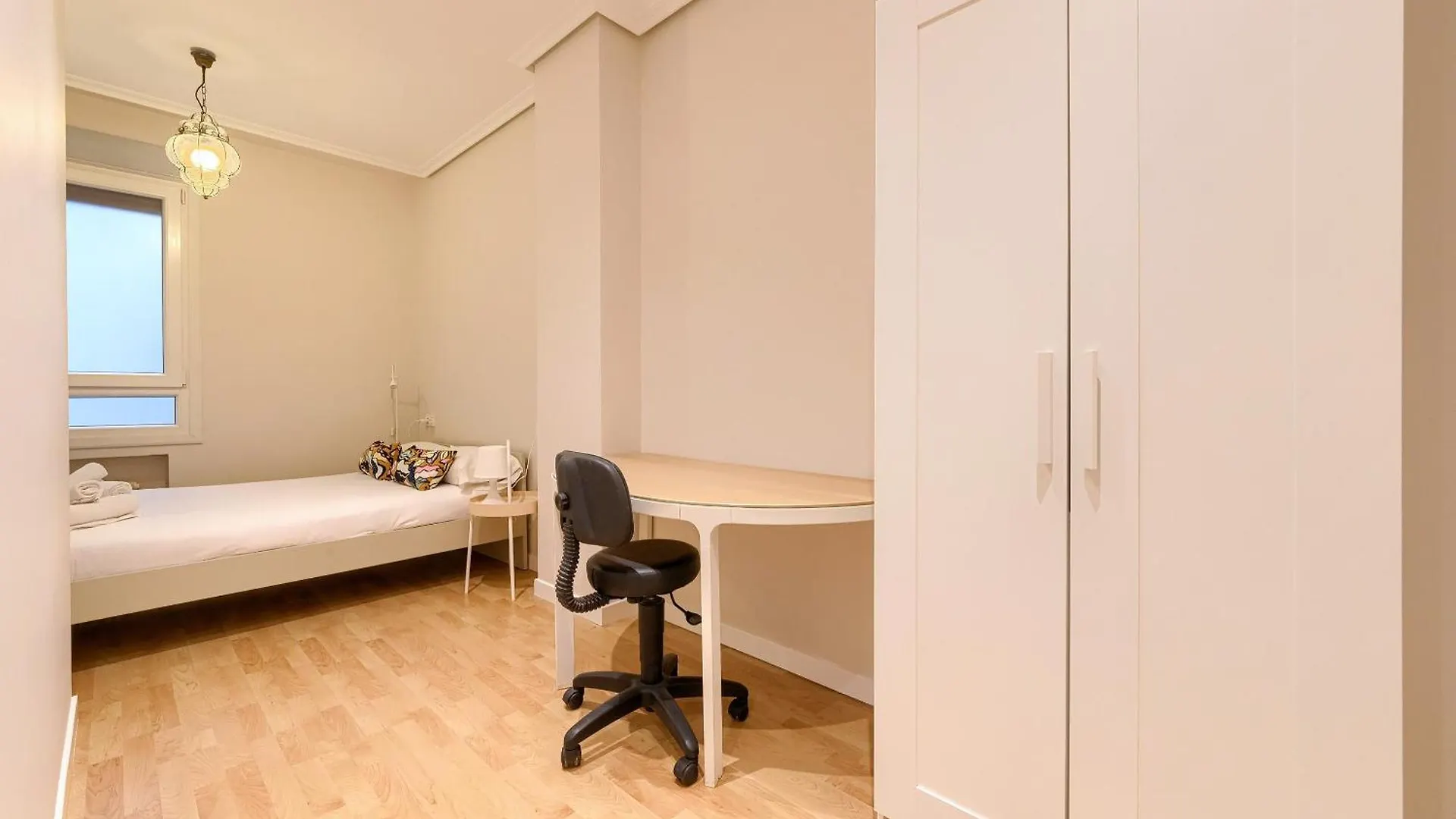 Euskalduna, Vivienda Turistica Moderna Y Renovado Bilbao Apartment